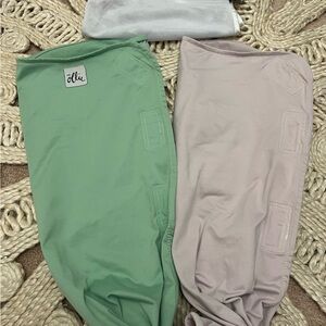 Ollie swaddles -light pink and meadow green